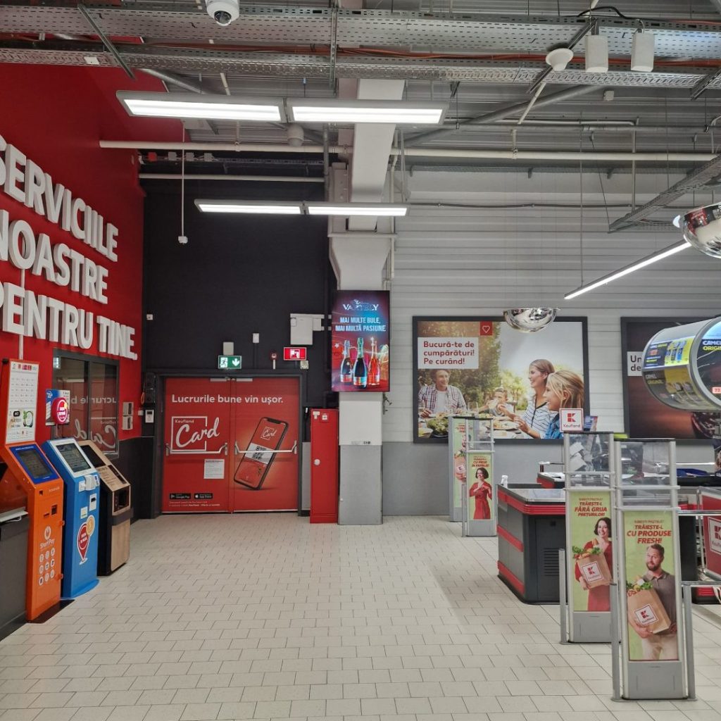 Reteaua-Digitala-Indoor-DOOH-KAUFLAND-Aparatorii-Patriei-3
