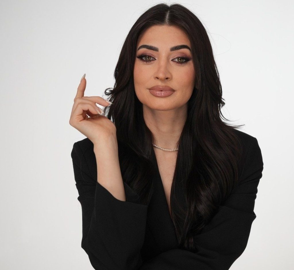 REMAX Klass inspiră încredere, iar Manuela Halasag o construiește zi de zi în relația cu clienții interesați de case sau vile